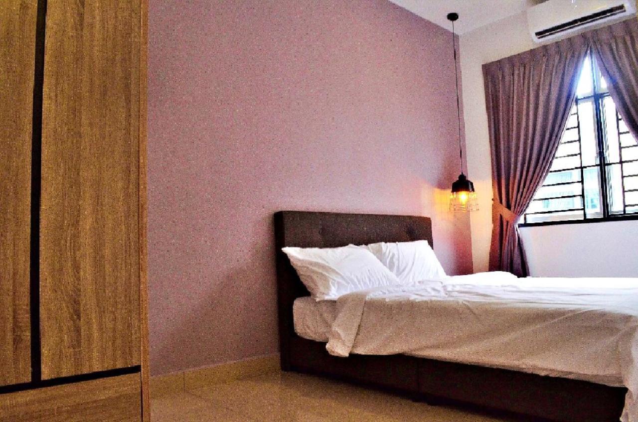 Desaru Cosy Homestay - Near Waterpark, Beach, Rapid -Wifi, Tvbox, Steamboat, Bbq Available Exteriör bild