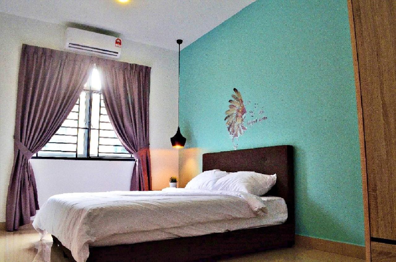 Desaru Cosy Homestay - Near Waterpark, Beach, Rapid -Wifi, Tvbox, Steamboat, Bbq Available Exteriör bild
