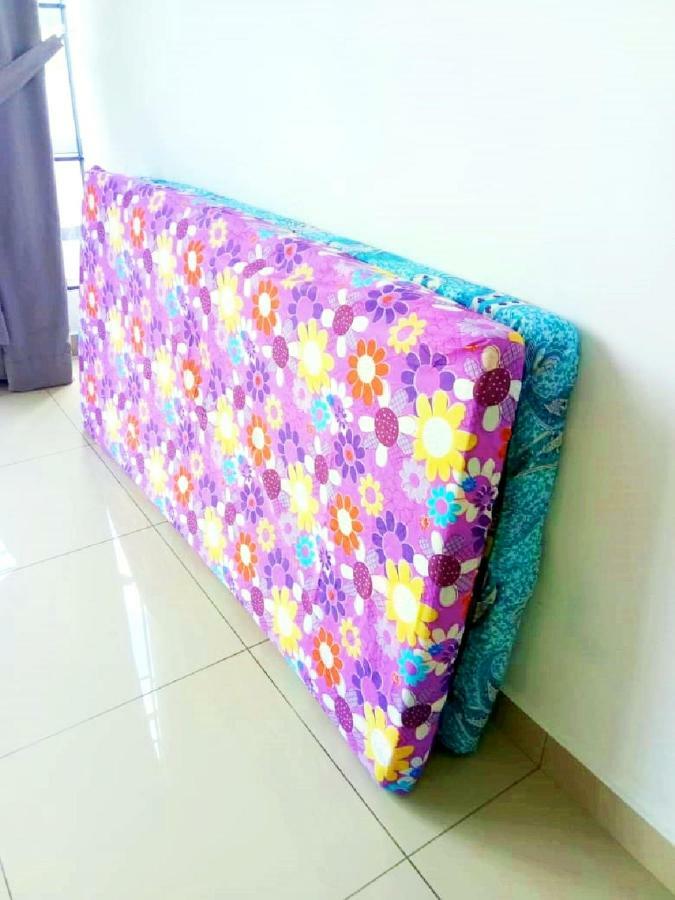 Desaru Cosy Homestay - Near Waterpark, Beach, Rapid -Wifi, Tvbox, Steamboat, Bbq Available Exteriör bild